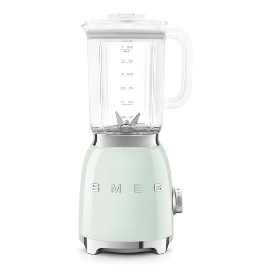 Retro-Style Blender - Pastel Green