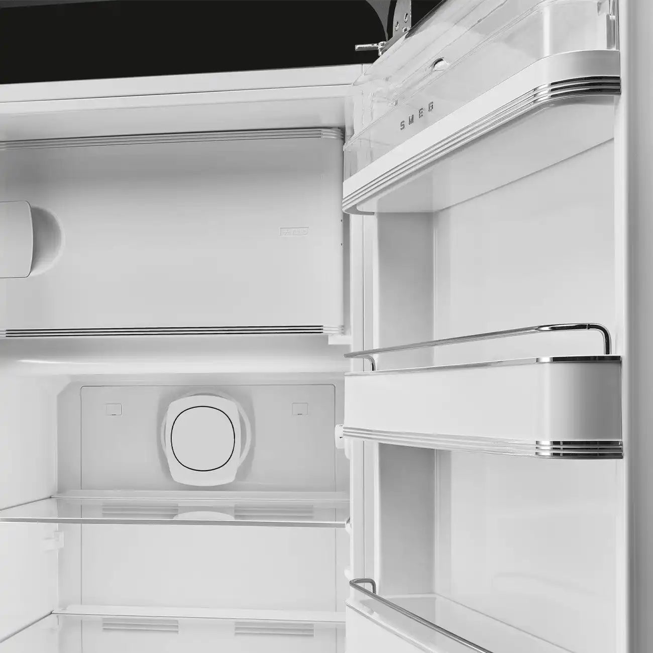 Retro-Style Refrigerator (9.5 cu ft, Right Hinge) – Black Matte