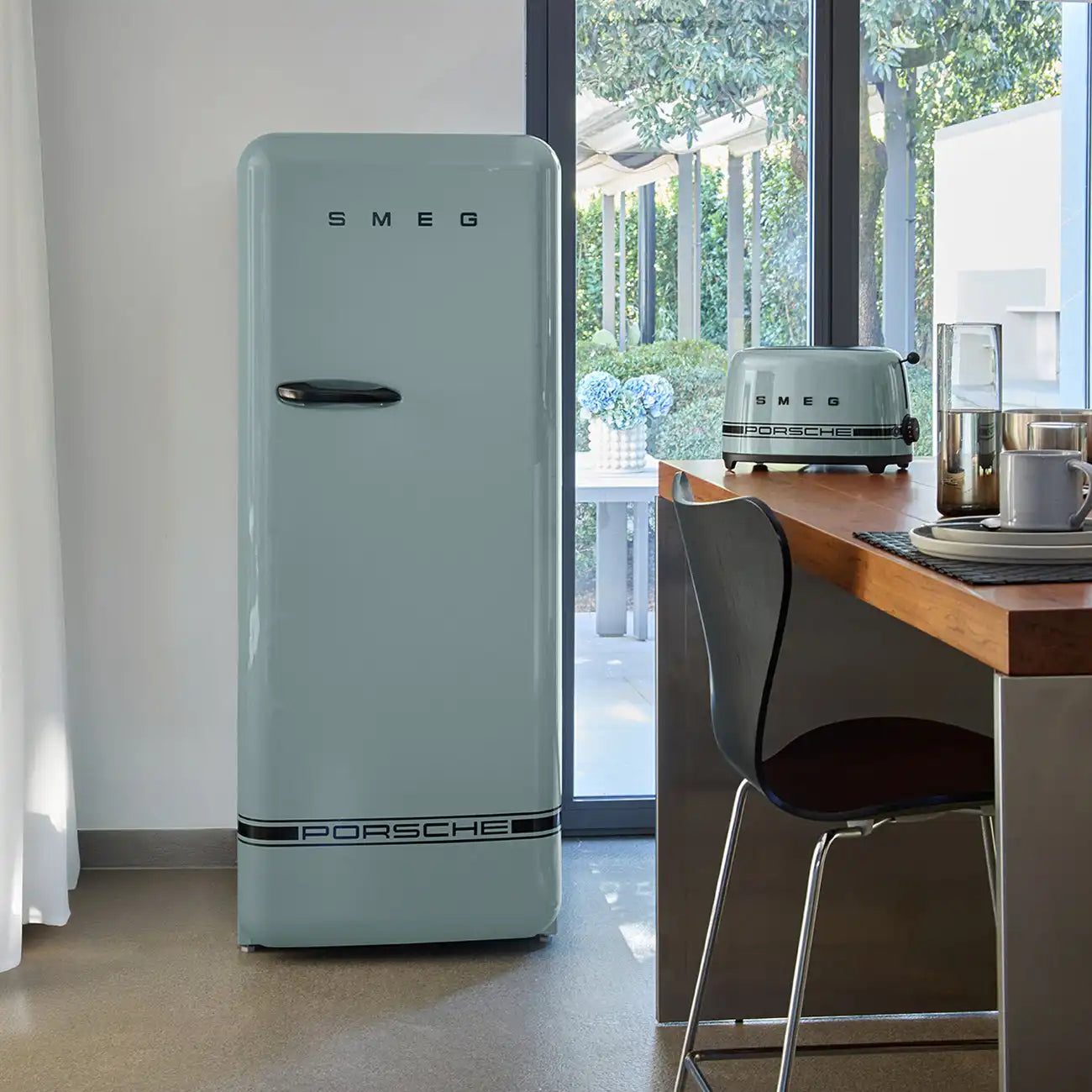 Porsche x SMEG Retro-Style Refrigerator (9.5 cu ft) - Shade Green