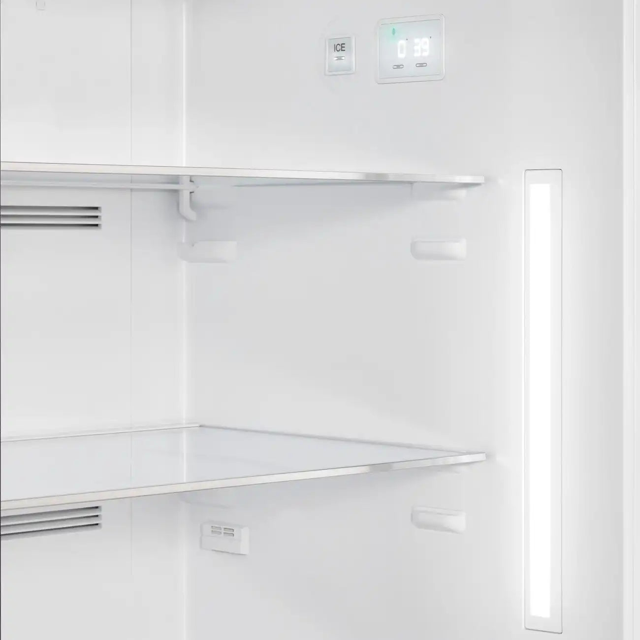 Retro-Style Refrigerator (19.3 cu ft, Right Hinge) - Pastel Green