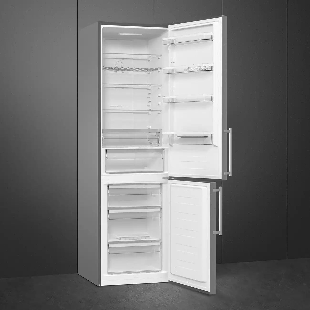 Bottom-Mount Refrigerator (12 cu ft, 24", Freestanding) - Stainless Steel