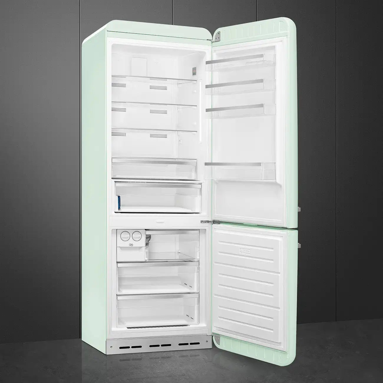 Retro-Style Refrigerator (18 cu ft, Right Hinge) - Pastel Green
