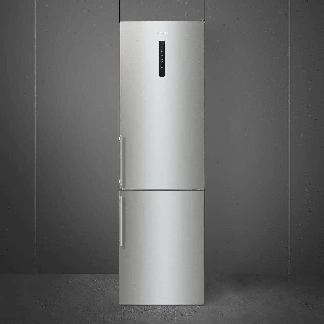 Bottom-Mount Refrigerator (12 cu ft, 24", Freestanding) - Stainless Steel