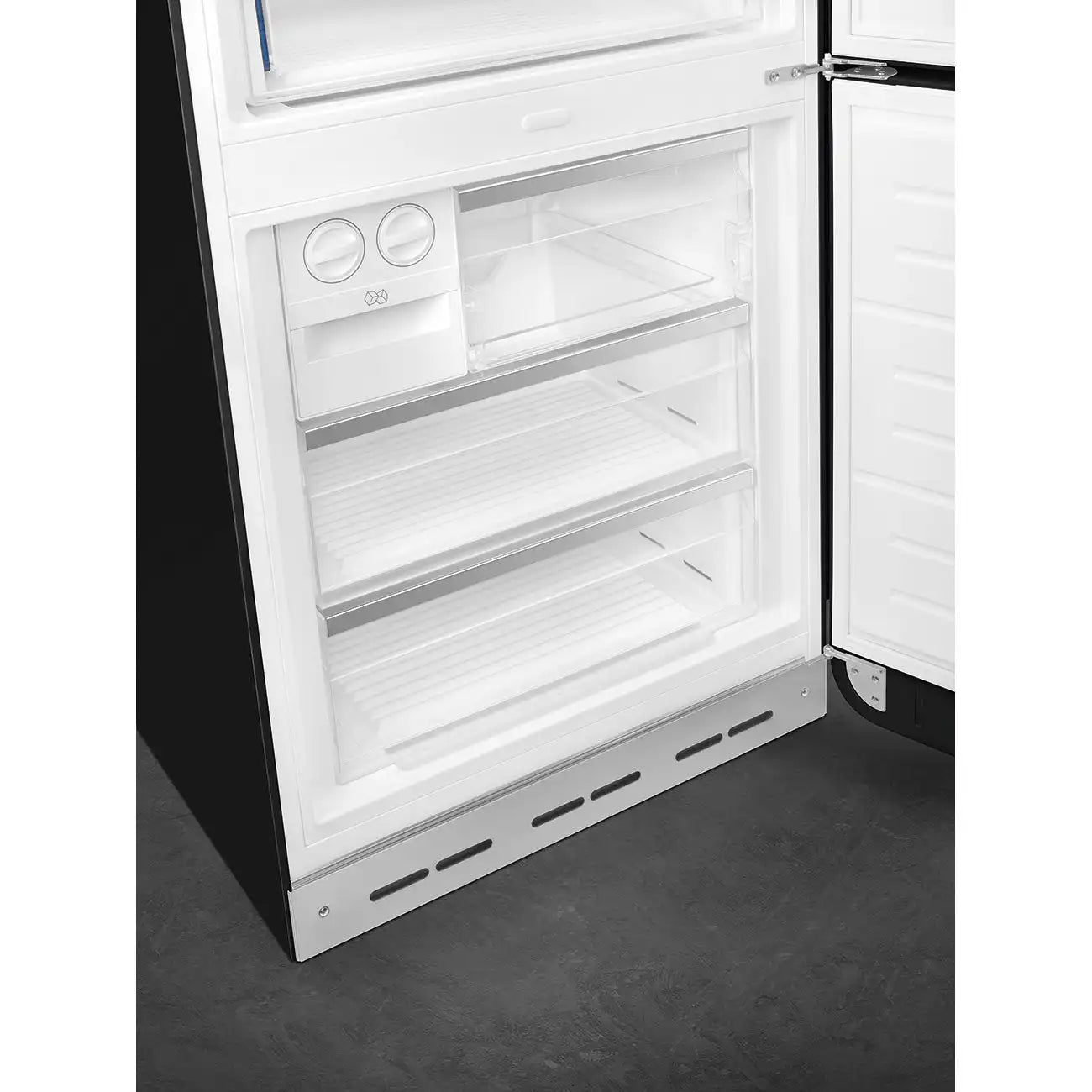 Retro-Style Refrigerator (18 cu ft, Right Hinge) - Black