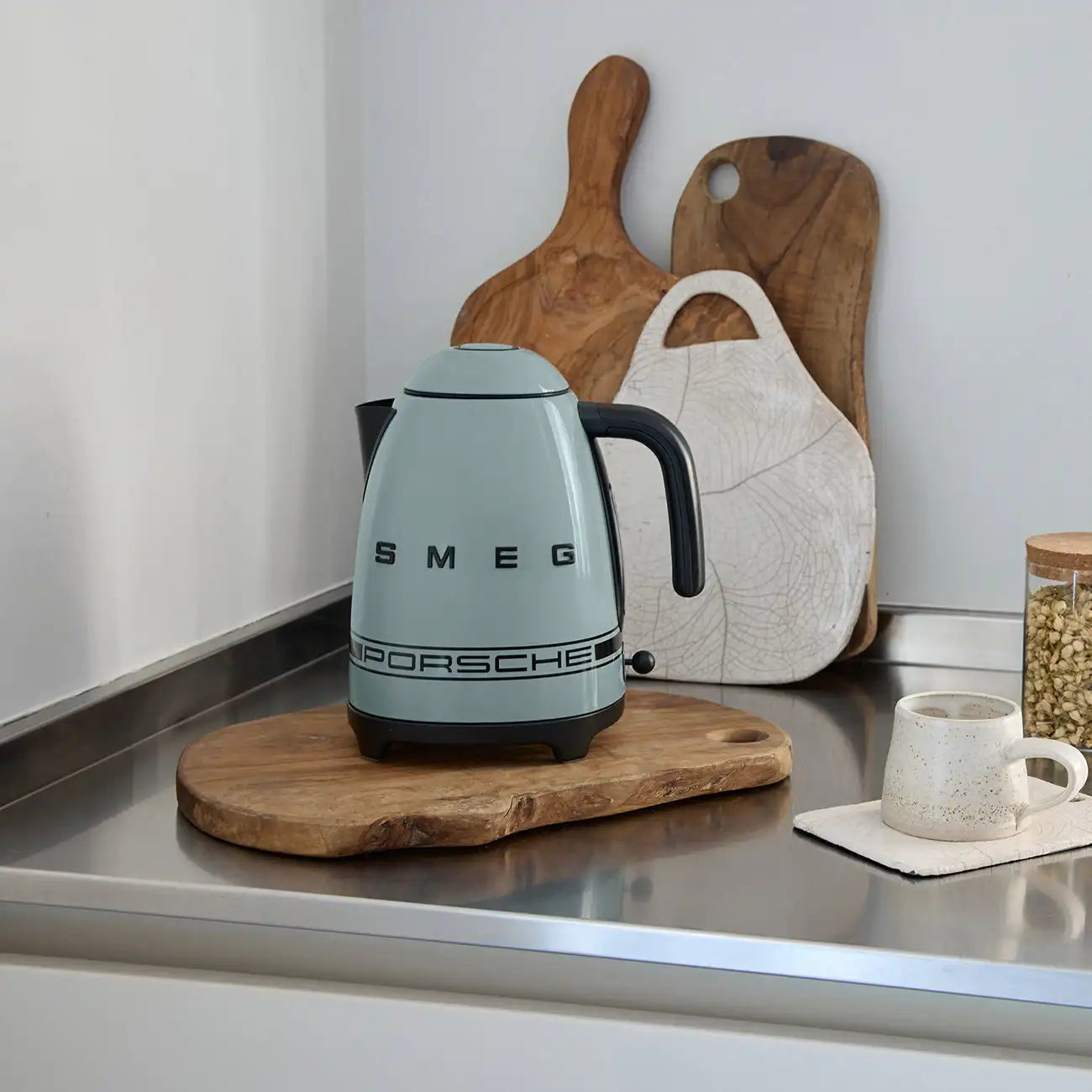 Porsche x SMEG Retro-Style Electric Kettle - Shade Green