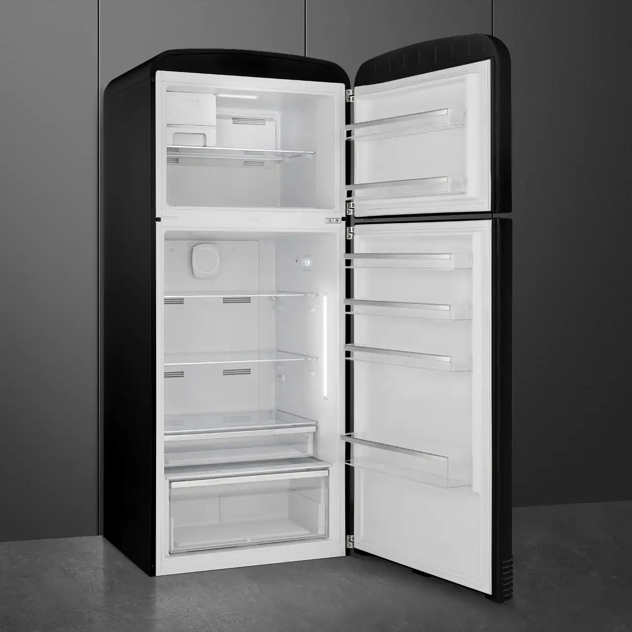 Retro-Style Refrigerator (19.3 cu ft, Right Hinge) - Black