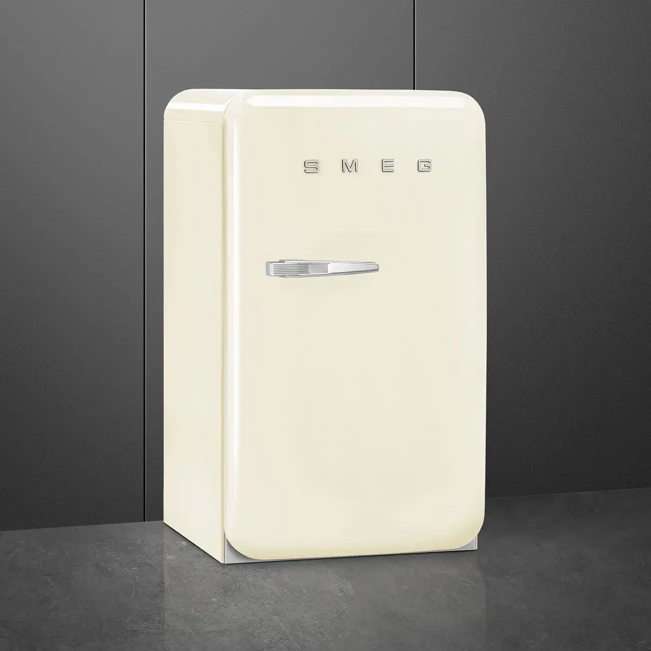 Retro-Style Refrigerator (4.3 cu ft, Right Hinge) - Cream