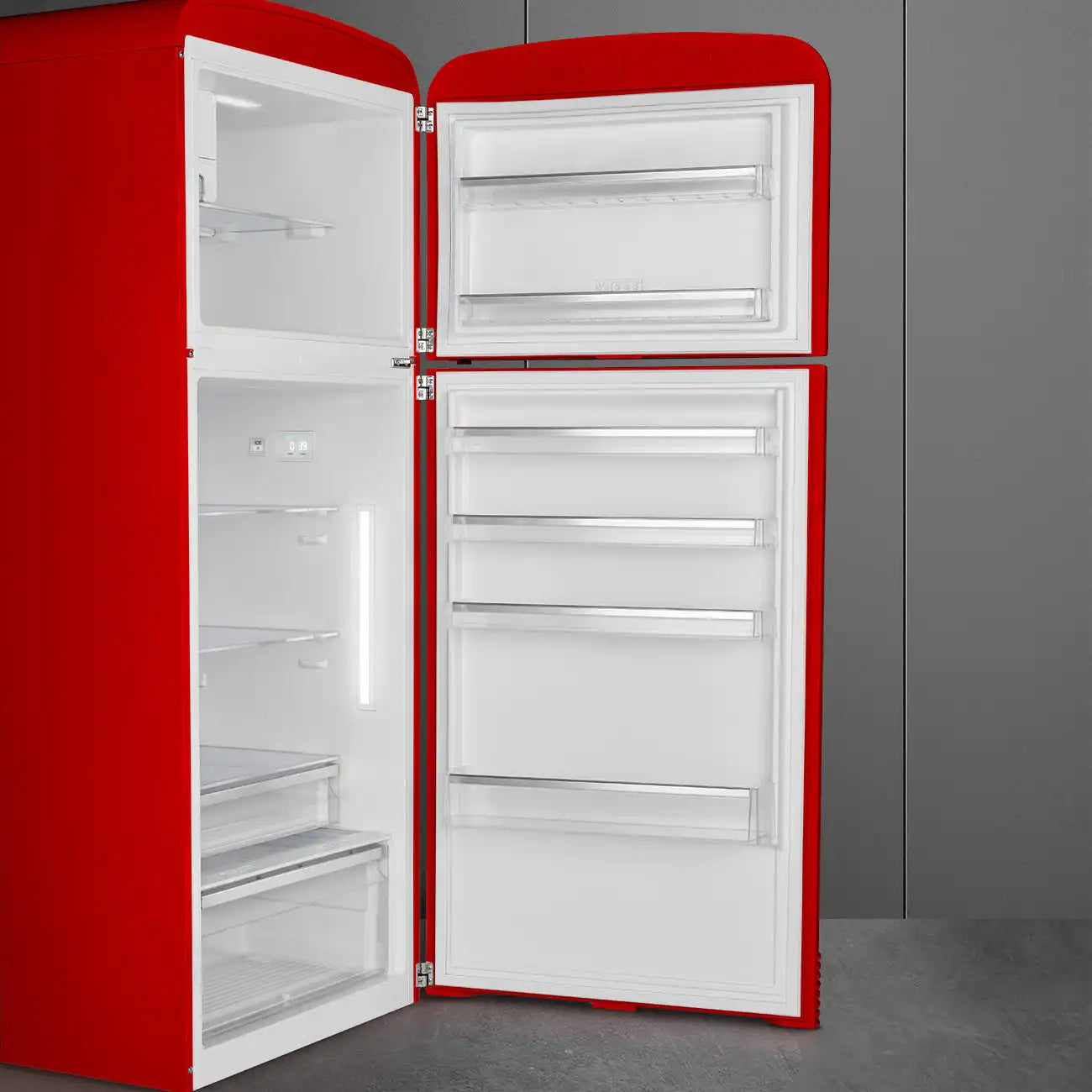 Retro-Style Refrigerator (19.3 cu ft, Right Hinge) - Red
