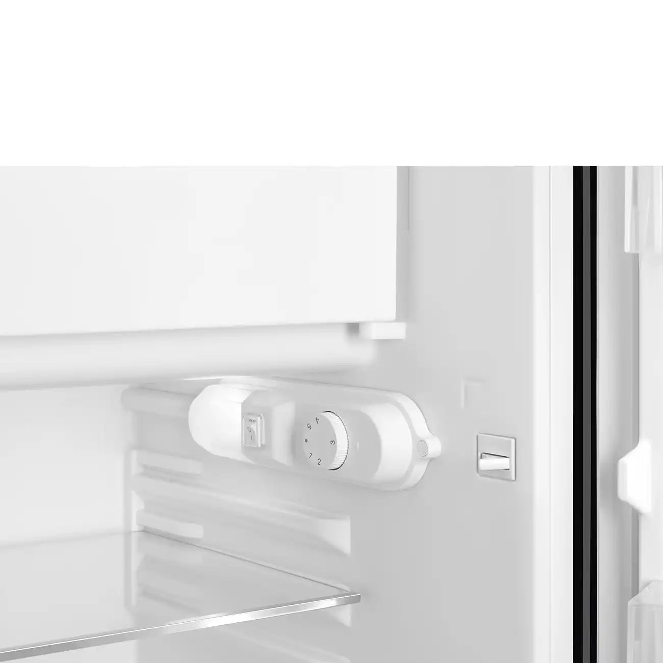 Retro-Style Refrigerator (4.3 cu ft, Right Hinge) - Black
