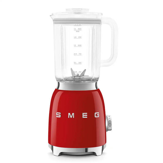 Retro-Style Blender - Red