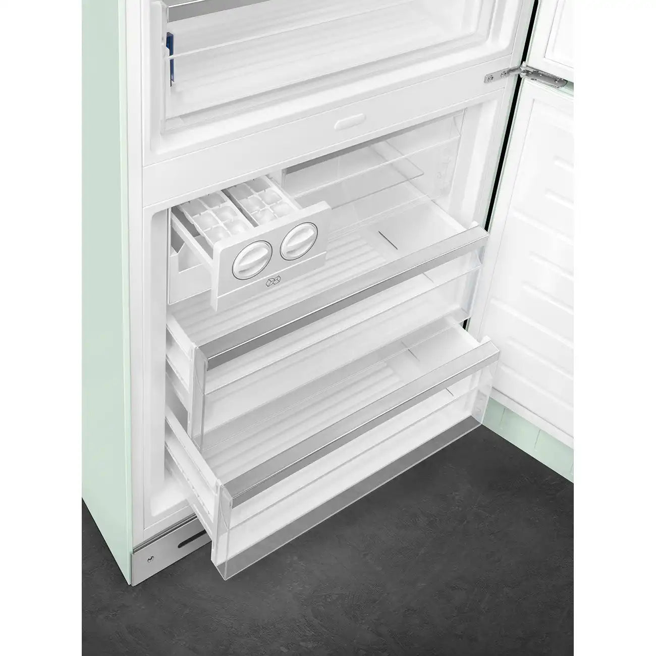 Retro-Style Refrigerator (18 cu ft, Right Hinge) - Pastel Green