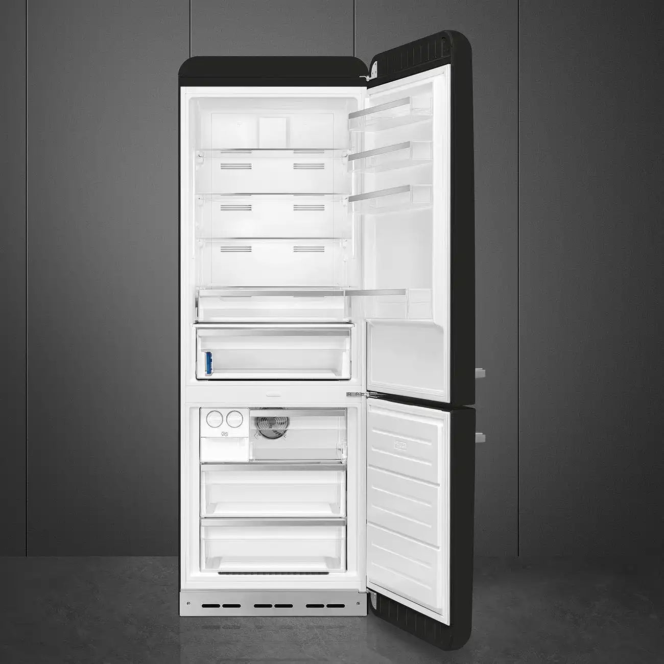 Retro-Style Refrigerator (18 cu ft, Right Hinge) - Black
