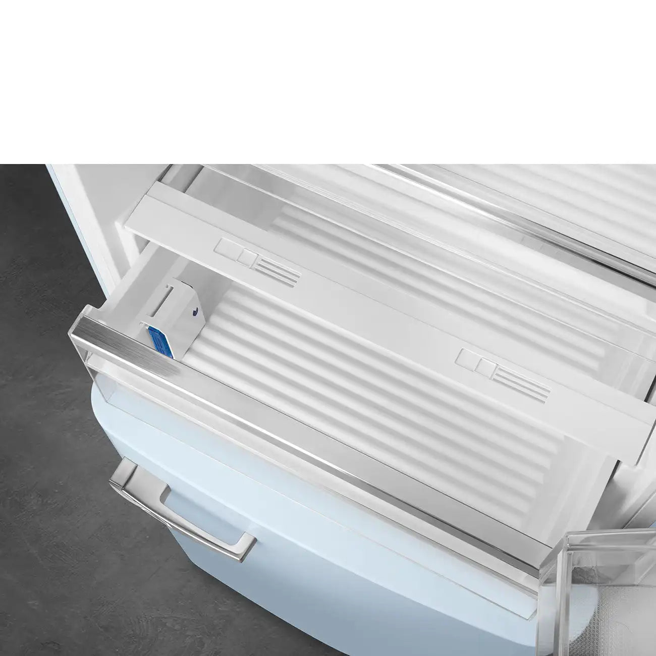Retro-Style Refrigerator (18 cu ft, Right Hinge) - Pastel Blue