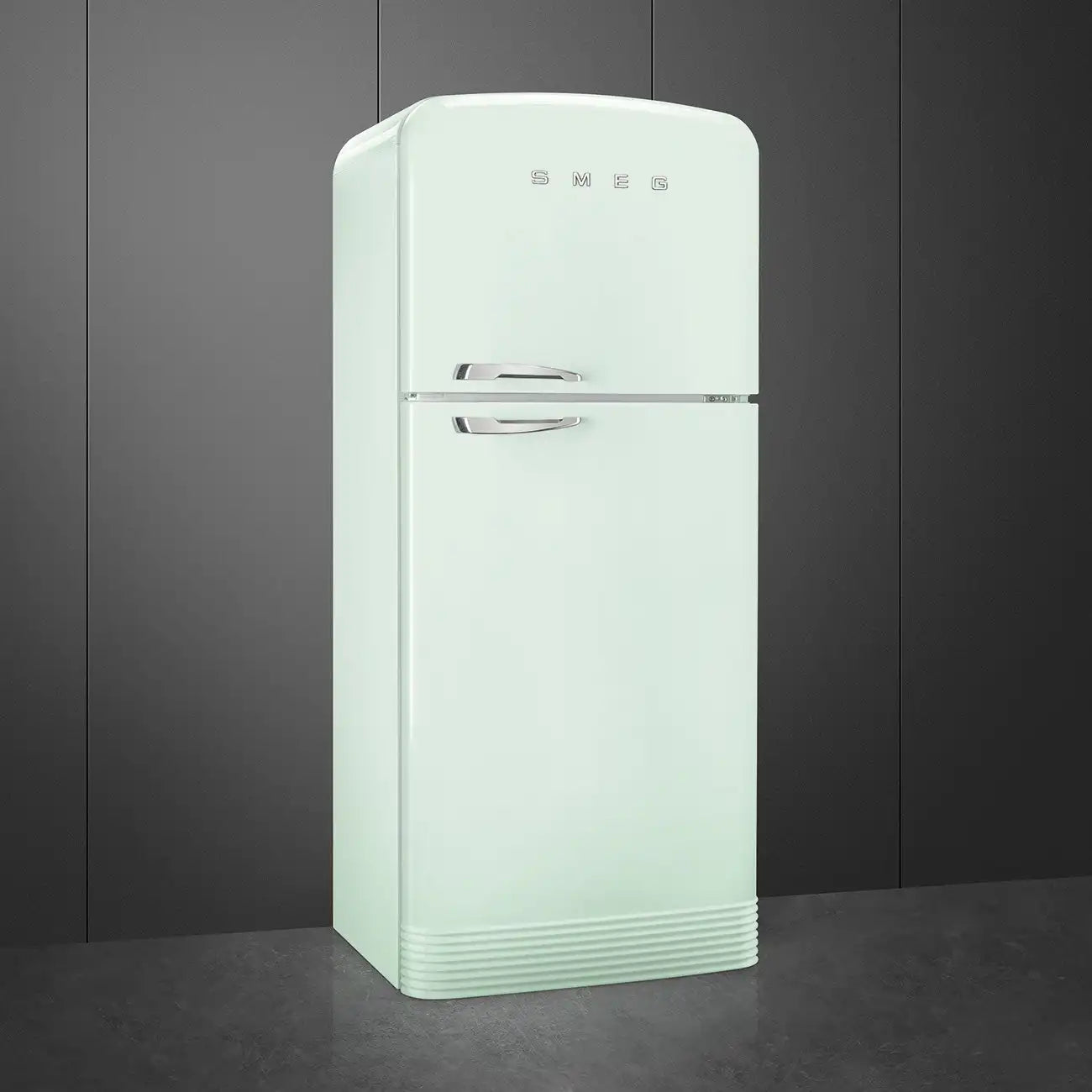 Retro-Style Refrigerator (19.3 cu ft, Right Hinge) - Pastel Green