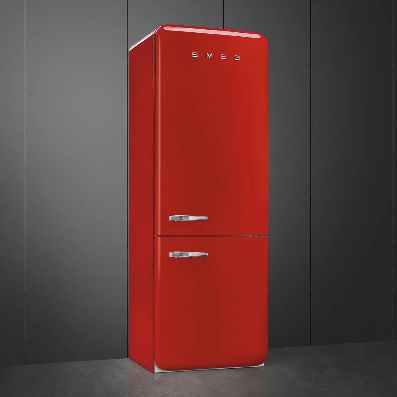 Retro-Style Refrigerator (18 cu ft, Right Hinge) - Red
