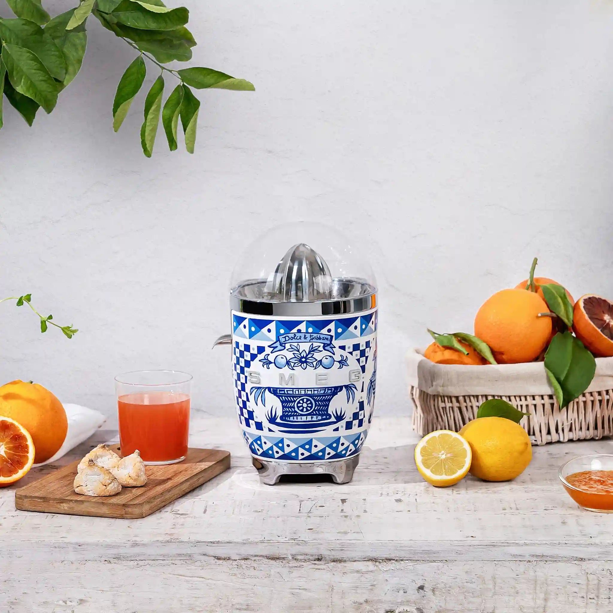 SMEG x Dolce&Gabbana Citrus Juicer - Blu Mediterraneo