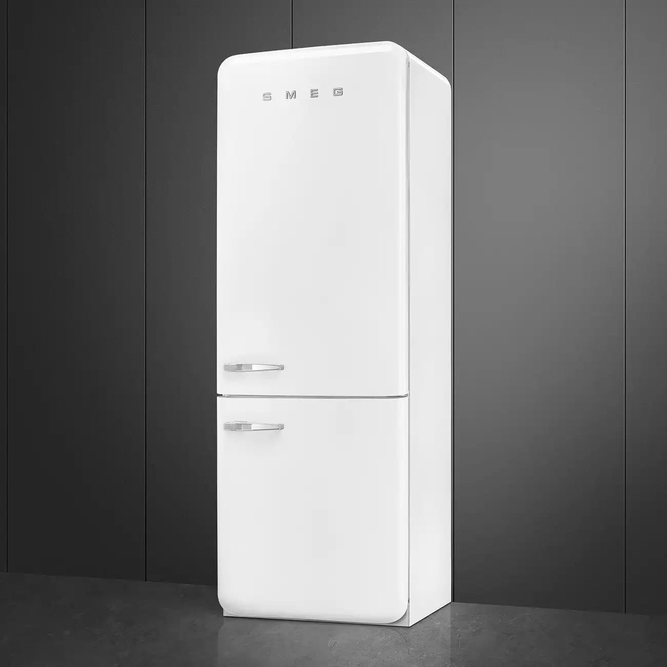 Retro-Style Refrigerator (18 cu ft, Right Hinge) - White