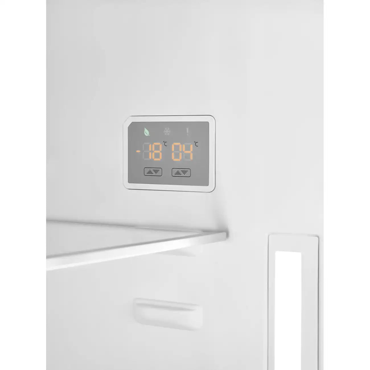 Retro-Style Refrigerator (18 cu ft, Right Hinge) - Black